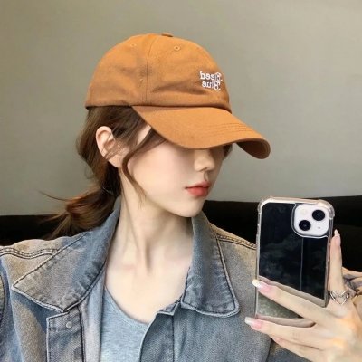 院子里的女人